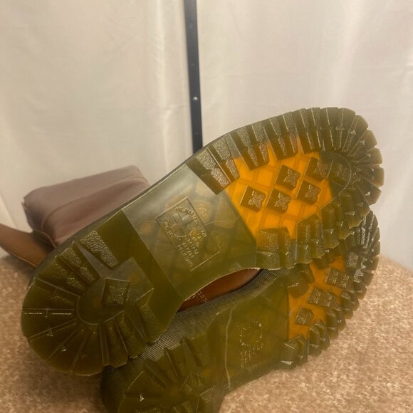 Dr. Martens Amaayah Hi Tall Boots Brown Leather Side Zip Women’s US 8 EU 39 NWOB - Picture 7 of 7